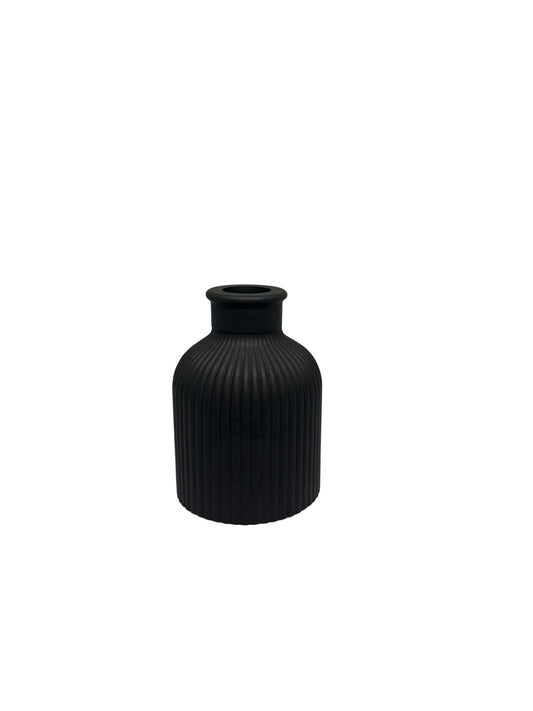Ribbed Vase - Onyx